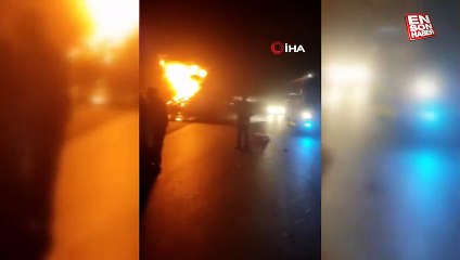 Hatay’da çarpışan tırdanlar biri alev alev yandı