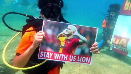 MUĞLA - Galatasaray taraftarları şampiyonluğu deniz dibinde kutladı