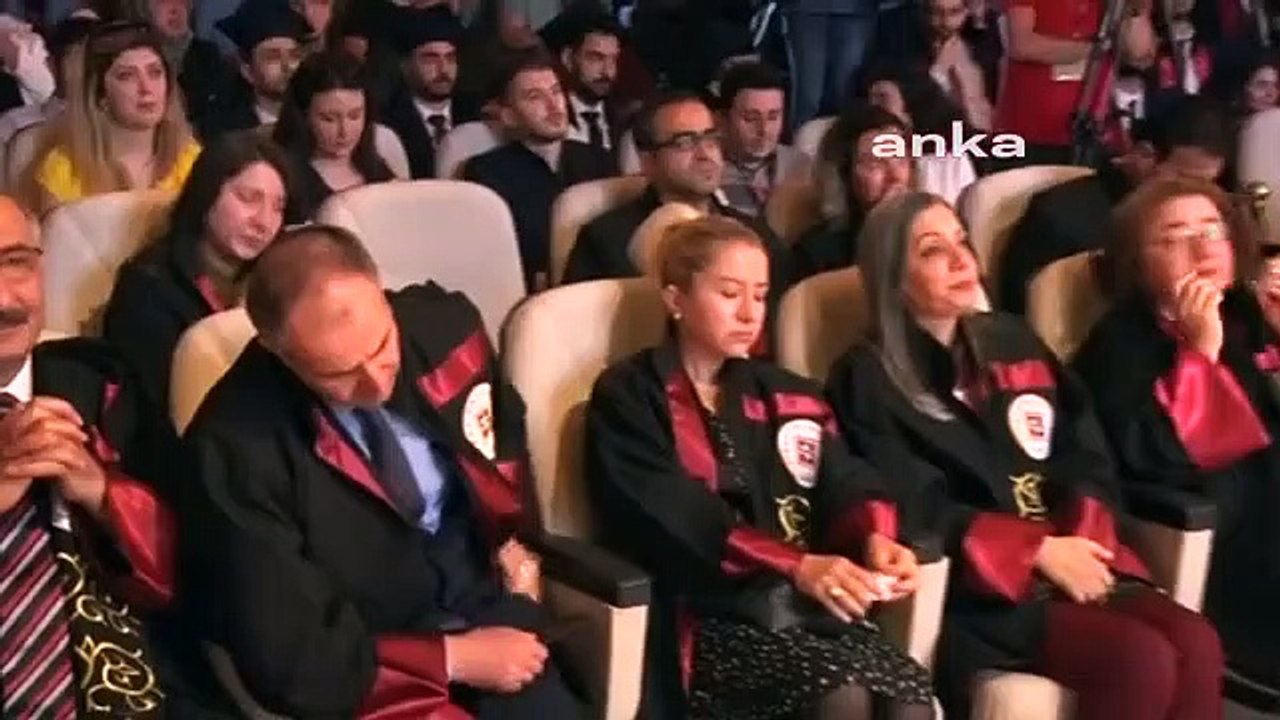 Cérémonie de remise des diplômes à l'Université Elazig Fırat : 7 étudiants sont morts dans un tremblement de terre