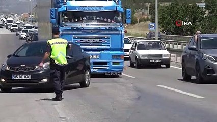 Ceux qui ont afflué sur les routes pour les vacances ont créé une densité de trafic à Kırıkkale