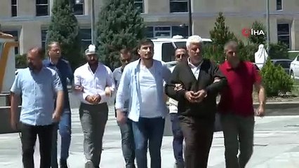Yolcu kavgasında meslektaşını öldüren taksici ve babası adliyeye sevk edildi