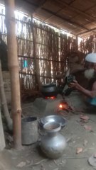 Poor old man try to cook.