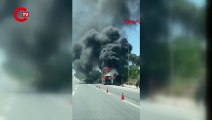 Seyir halindeki servis minibüsü alev alev yandı!