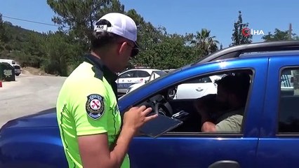 Bodrum'da 48 saatte 50 bin araç girdi, ekipler 24 saat aralıksız denetim yapıyor