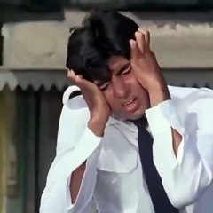 Amitabh Bachchan Reports Headache 🤕