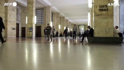 Annullato l'atto di nascita di un figlio con due padri