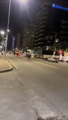 Cavalos da PM se assustam com rojões e saem em disparada