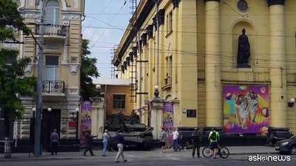 Russia, mezzi e uomini delle milizie Wagner nelle strade di Rostov