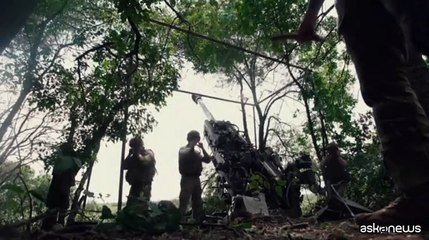 L'artiglieria Ucraina bombarda le posizioni russe vicino a Donetsk