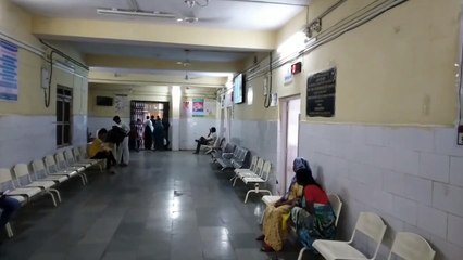 जिला अस्पताल के वार्डों के पास से नदारद अग्निशमन यंत्र