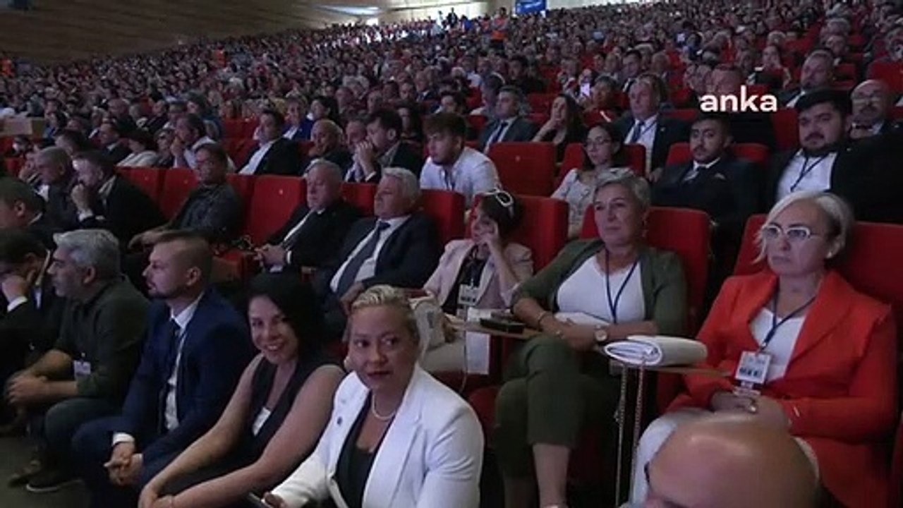 Les membres du GIK et du MDK ont été élus lors du 3e congrès ordinaire du parti IYI