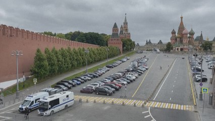 Russie: Poutine met en garde contre une "guerre civile" après la "trahison" du chef de Wagner