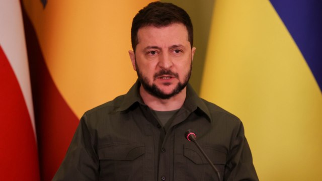 Ahora es el momento de proporcionar todas las armas necesarias para la defensa : Volodímir Zelenski