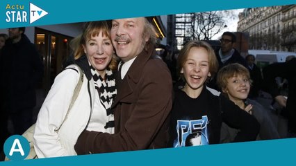 "Entre 60 et 80 kg" : Julie Depardieu, son compagnon Philippe Katerine secoue Paris avec ses immense
