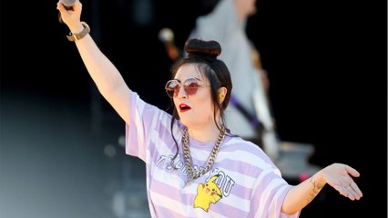 GALA VIDÉO - PHOTO - Hoshi amoureuse : ce baiser langoureux avec sa compagne pour une occasion spéciale