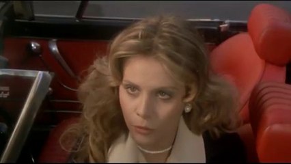 La bellissima Silvia Dionisio ne Il marito in collegio