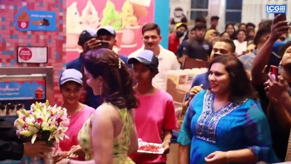 വേറിട്ട ലുക്കിൽ ഹണിറോസ് തിരുവനന്തപുരത്ത് എത്തിയപ്പോൾ _ Honey Rose at Lulu Mall