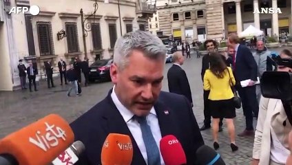 Meloni richiama l'Ue: "Sia un gigante politico"