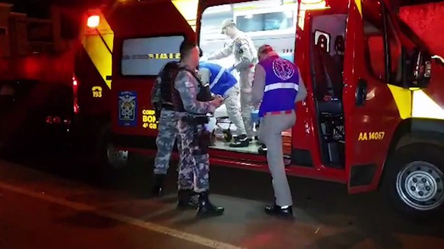 Homem é socorrido pelo Siate após ser agredido no bairro Interlagos