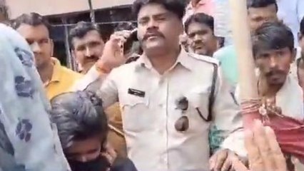 OMG: लुटेरी दुल्हन ने रचाई शादी, 3 लाख लेकर भागी और फिर..