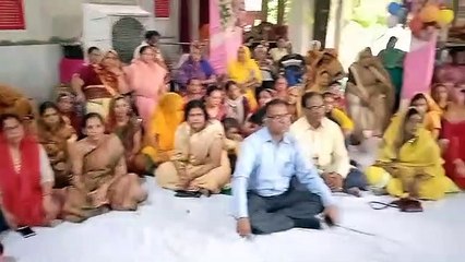 कृष्ण जन्मोत्सव में लुटाई उछाल