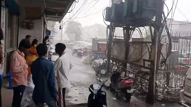 Due to the knock of monsoon in Madhya Pradesh, there was heavy rain i