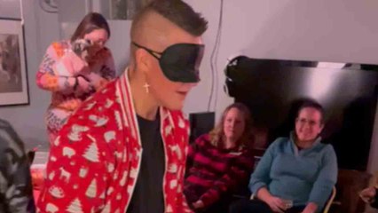 'That must've been a lot!' - Guy fails hard in *blindfolded money scooping challenge*