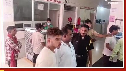 मिर्जापुर: ट्रैक्टर पलटा, किसान की दबकर दर्दनाक मौत