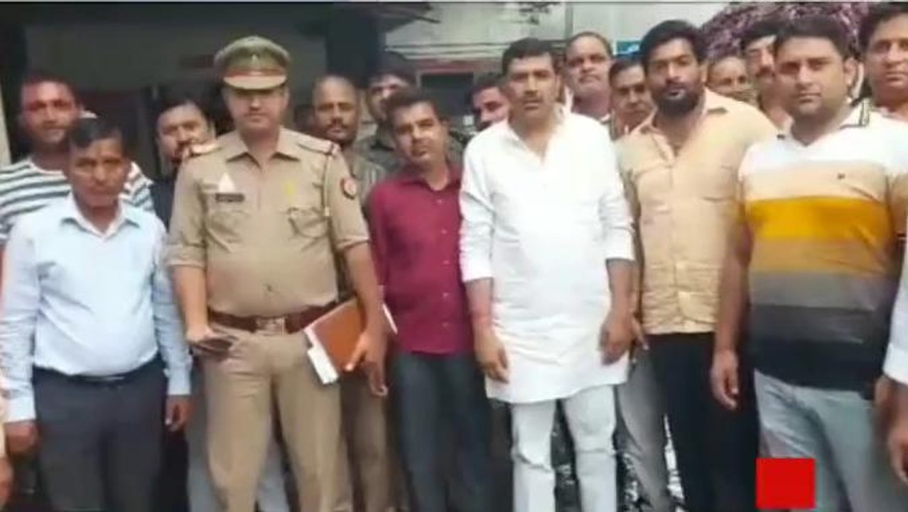 गाज़ियाबाद में सीएम से करनी थी मुलाक़ात, युवक पहुँच गये "हवालात", जानिए मामला