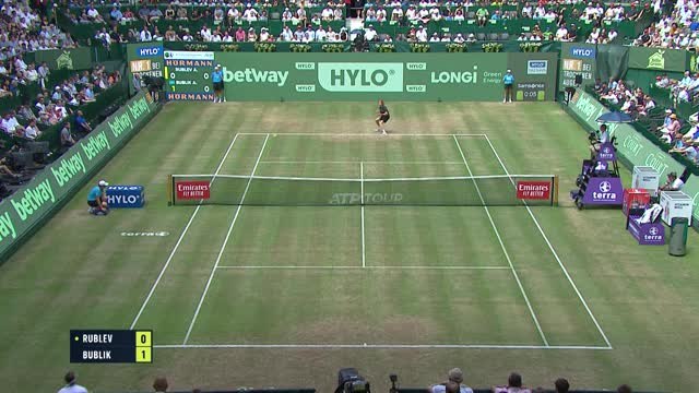 Halle - Bublik bat Andrey Rublev et s'offre le plus beau titre de sa carrière