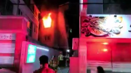 대전 봉명동 빌라에서 불...3명 이송 / YTN