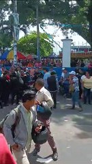 Video: Personas se agreden afuera de centro de votación en Escuintla