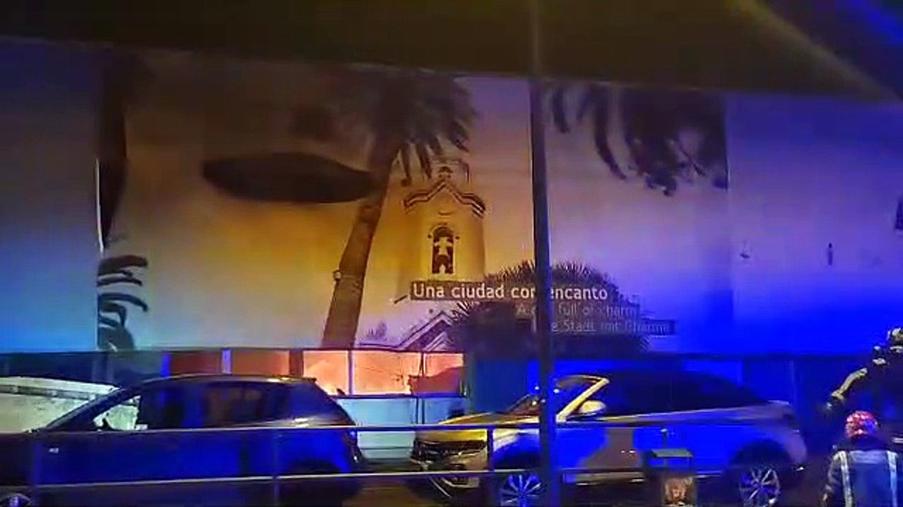 Incendio en la antigua estación de guaguas del Puerto de la Cruz