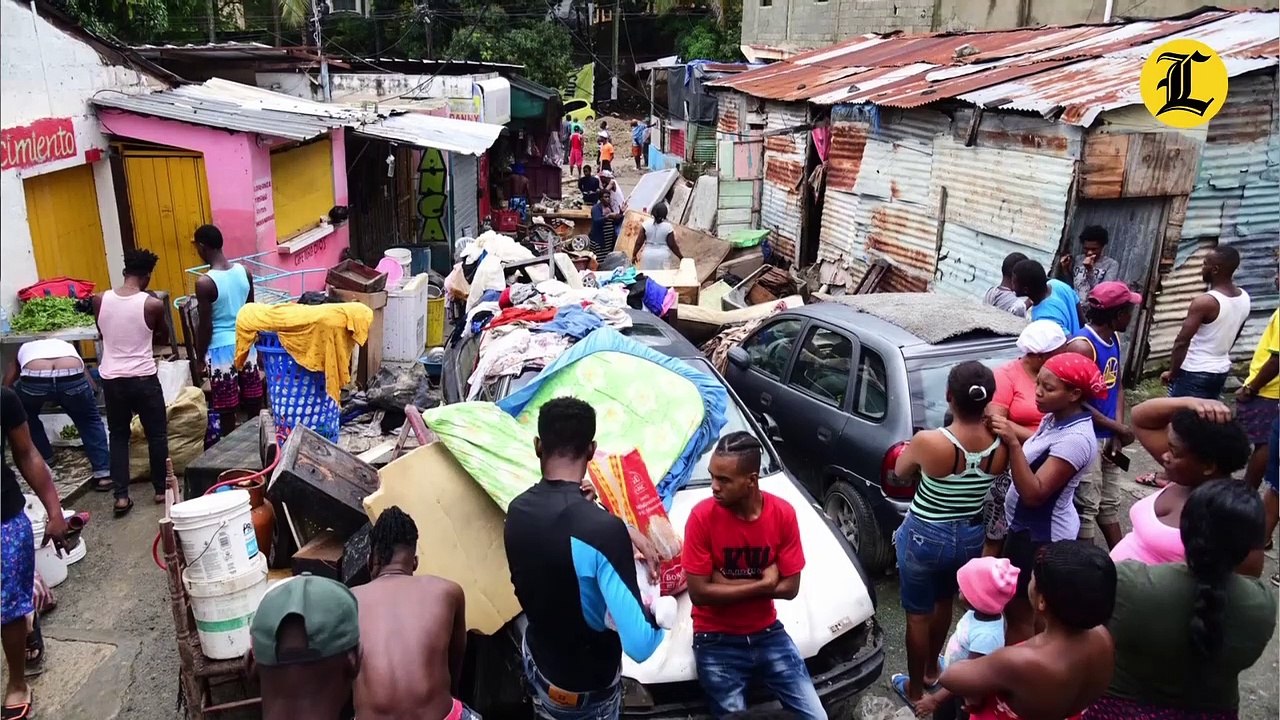 Los múltiples pozos que anegan la capital cuando llueve