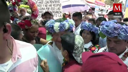 Gobernador de Hidalgo entrega Tarjetas del Bienestar en Tlanchinol y Lolotla