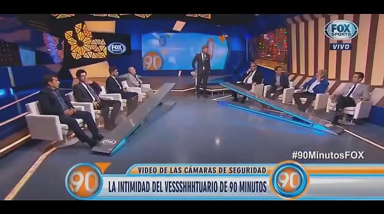 90 minutos de fútbol El Pollo Vignolo se peleó con el Cai Aimar por decir malas palabras