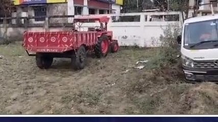 BREAKING: ट्रैक्टर चोरी कर भाग रहे दो चोरों को पुलिस ने किया गिरफ्तार, ट्रैक्टर जब्त