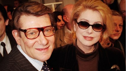 GALA VIDÉO - Catherine Deneuve : comment Yves Saint Laurent lui a permis de cacher sa grossesse sur un tournage