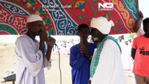 I fedeli musulmani si riuniscono a Khartoum per pregare per la pace il primo giorno di Eid al-Adha