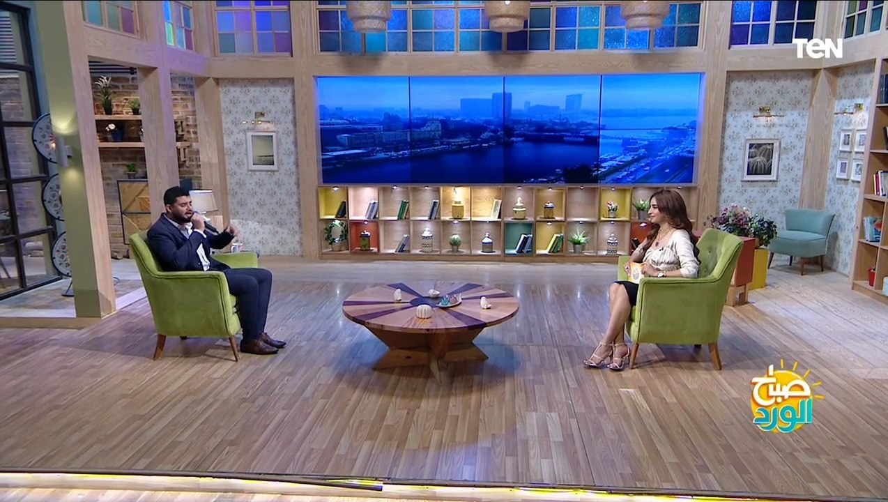 وخدوني والله معاكم يا زوار النبي".. إبداع وإنشاد في حب رسول الله من المنشد علي ليله