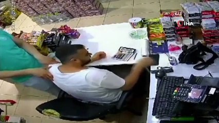 Çakmak gazı tüpü alev aldı, o anlar kamerada