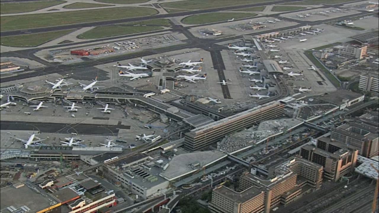 Frankfurt: Flugzeugabsturz offenbar gerade so verhindert?