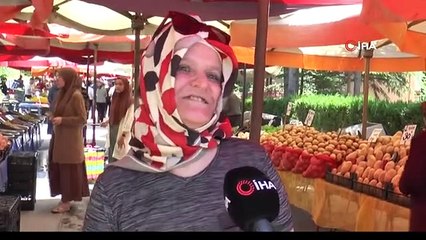 Pazar tezgahlarında bayram yoğunluğu