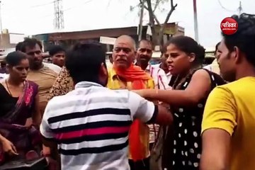 Video: छेड़खानी करने पर युवती ने मनचले युवक को जड़ दिए 5 सेकेंड में 5 थप्पड़, देखें वीडियो