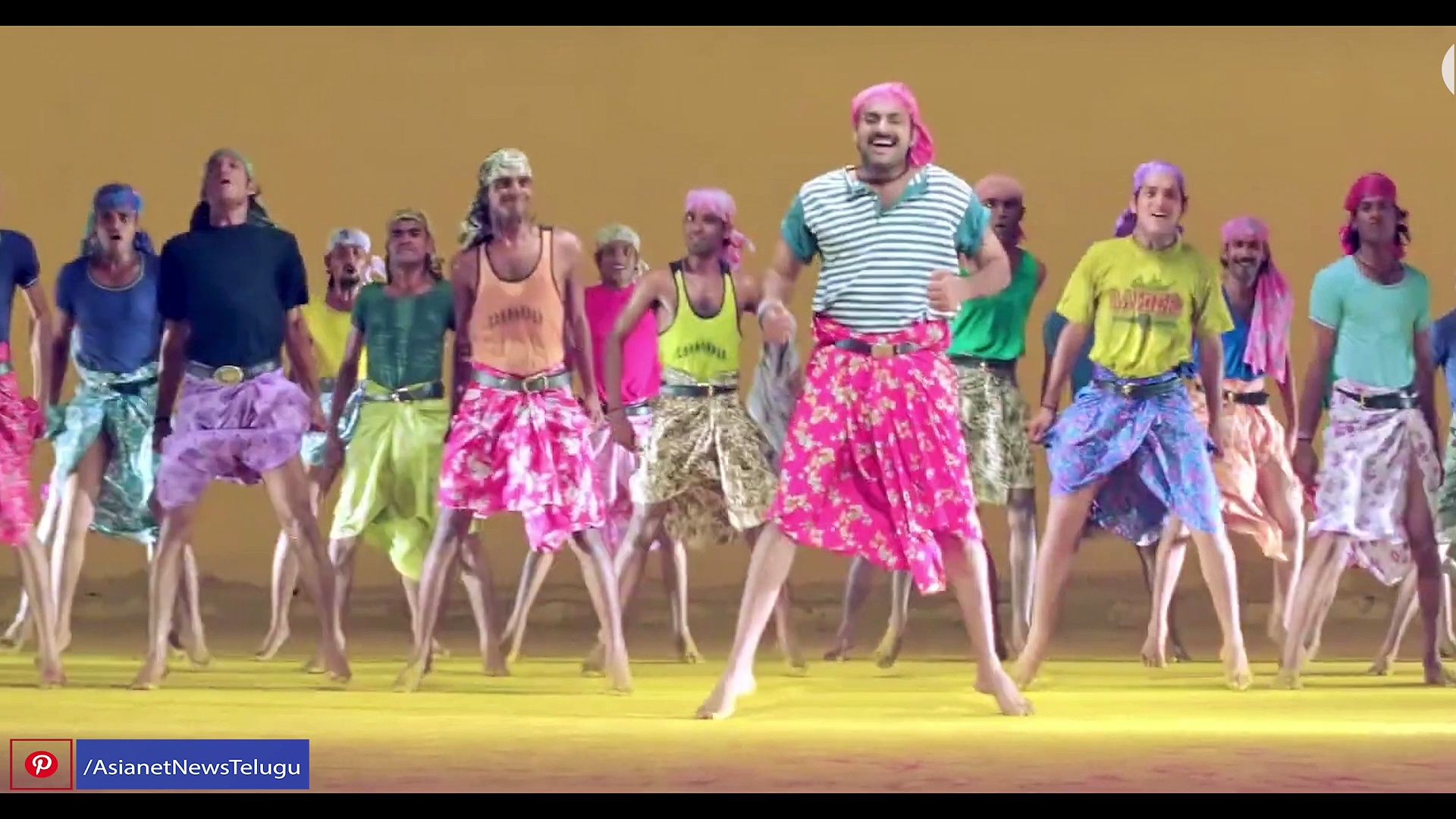 తొలి ప్రేమ రీ రిలీజ్... ఇప్పటికే థియేటర్స్ హౌజ్ ఫుల్ 