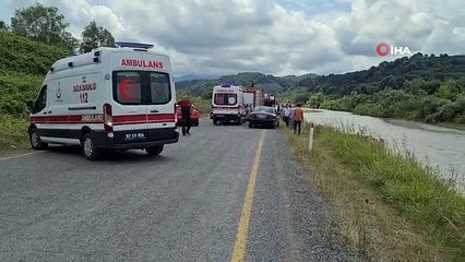 Zonguldak'ta Kontrolden Çıkan Araç Dereye Uçtu, 1 Yaralı