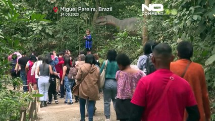 In Brasile, dove puoi camminare liberamente tra i dinosauri nella foresta
