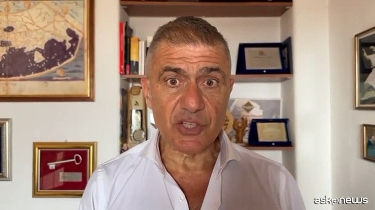 Pecoraro Scanio: l'acqua ? diritto di tutti, anche nelle isole minori