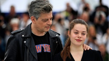 GALA VIDÉO - Benjamin Biolay “fier” de sa fille Anna : “C’est une belle actrice”