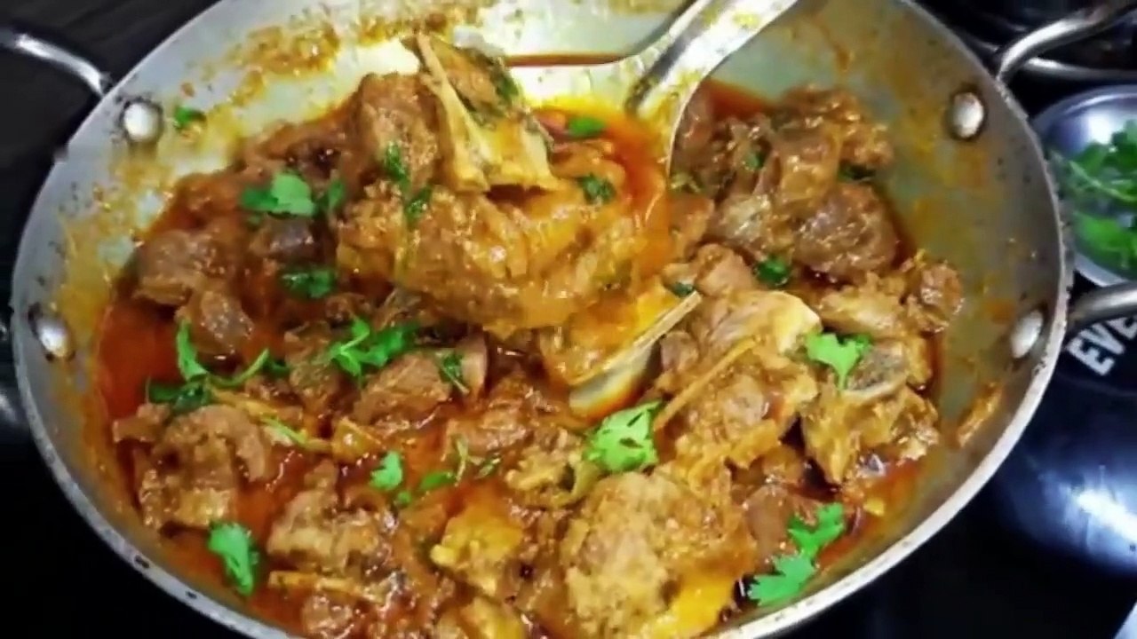 Spicy and Tasty Natukodi Chicken Curry